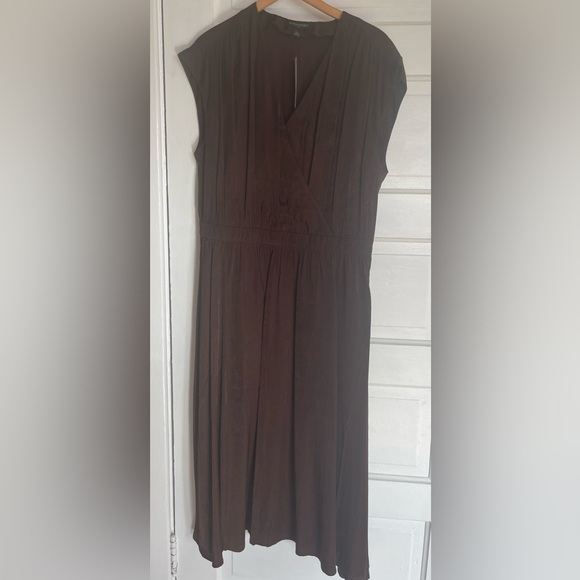 Banana Republic factory midi dress, NWT size l, chocolate brown - Picture 5 of 5